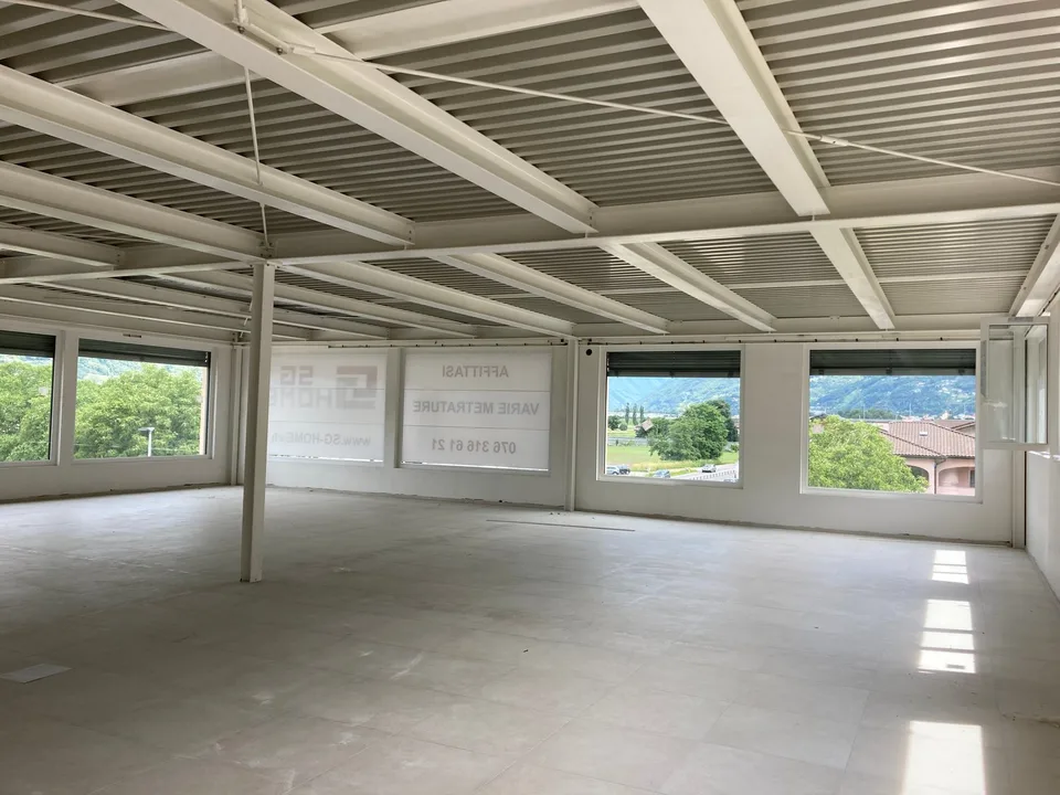 Ultimo spazio commerciale in affitto a S. Antonino