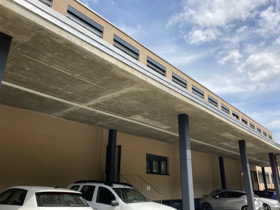 Ultimo spazio commerciale in affitto a S. Antonino – photo 14 sur 17