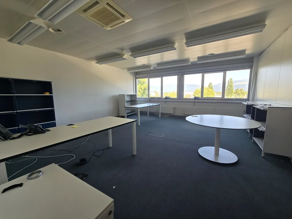 Büro von 276m2 - Nähe Autobahn/Bahnhof - Yverdon-les-Bains