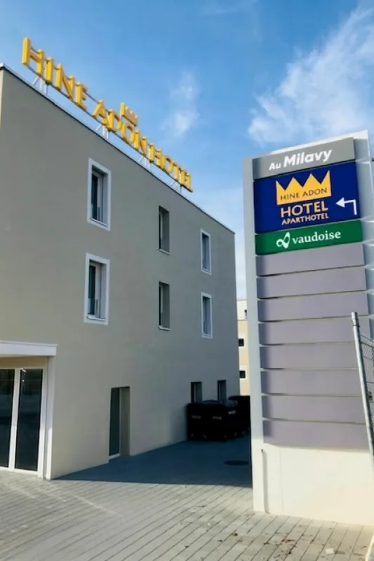 Architekturbüro /Geschäftsflächen im Gewerbezentrum Au Milavy  54m2
