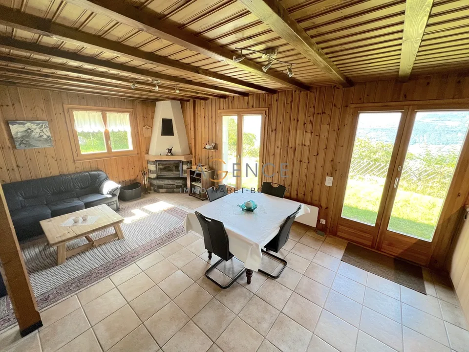 CHALET TRADIZIONALE CON VISTA IMPAREGGIABILE