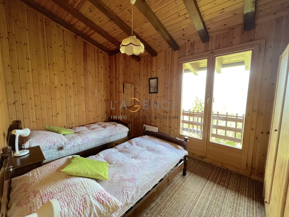 CHALET TRADIZIONALE CON VISTA IMPAREGGIABILE