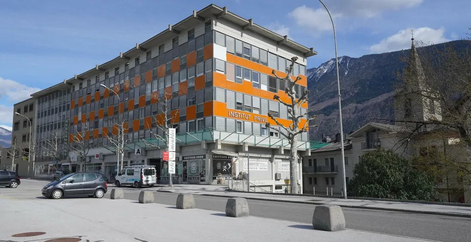 CENTRE-VILLE DE SIERRE  APPARTEMENT DUPLEX AVEC VUE