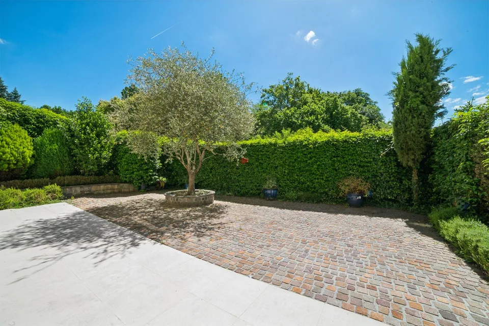 Elegant appartement de 160 m²  au coeur de Cologny