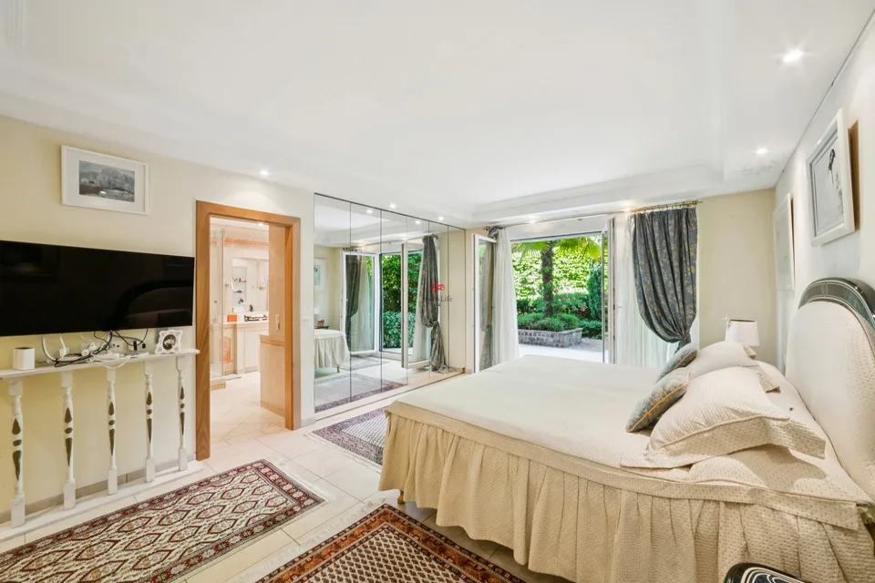Elegante appartamento di 160 m² nel cuore di Cologny