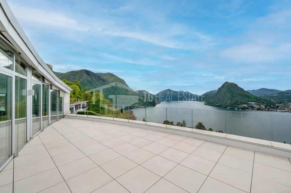 Prestigioso Attico Duplex con Vista Lago  a Aldesago