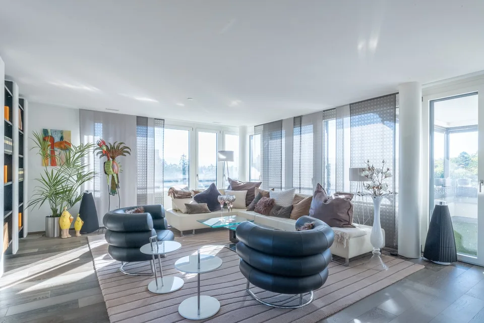Appartement de propriété confortable avec deux places de parking