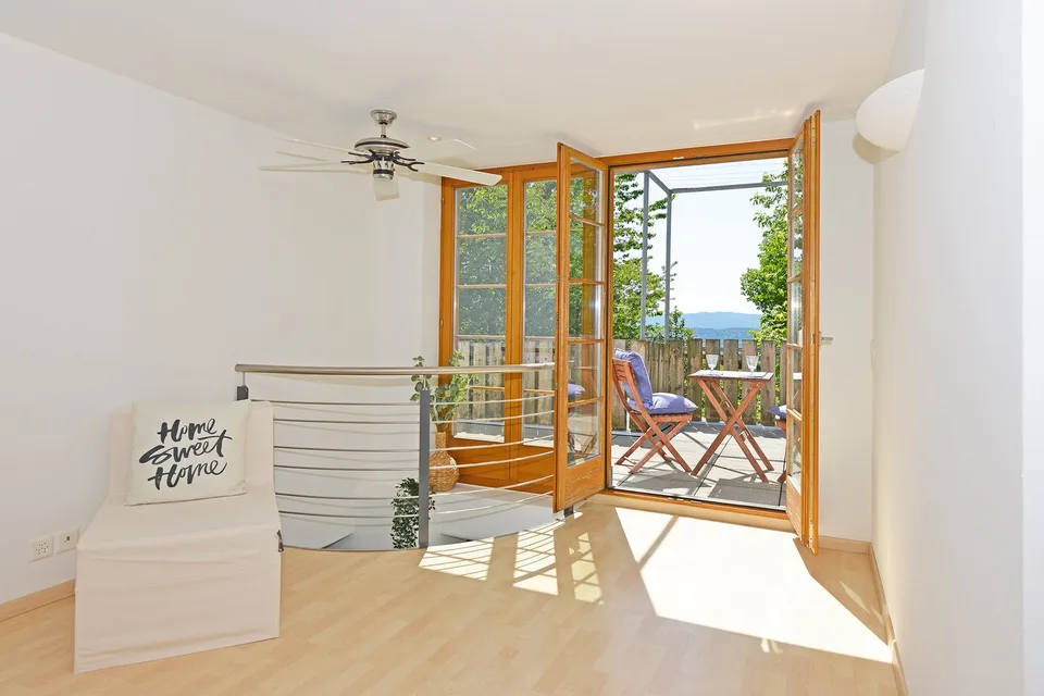 Einfamilienhausgefühl auf zwei Etagen – Ihr eigenes Zuhause mit Garten und Weitblick in Widen – Foto 6 von 13