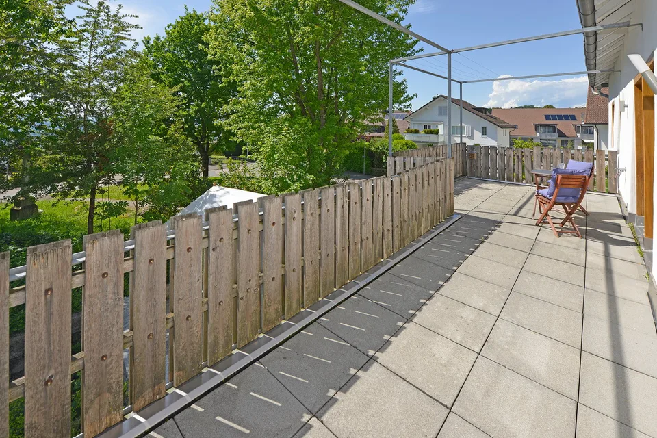 Einfamilienhausgefühl auf zwei Etagen – Ihr eigenes Zuhause mit Garten und Weitblick in Widen – Foto 7 von 13