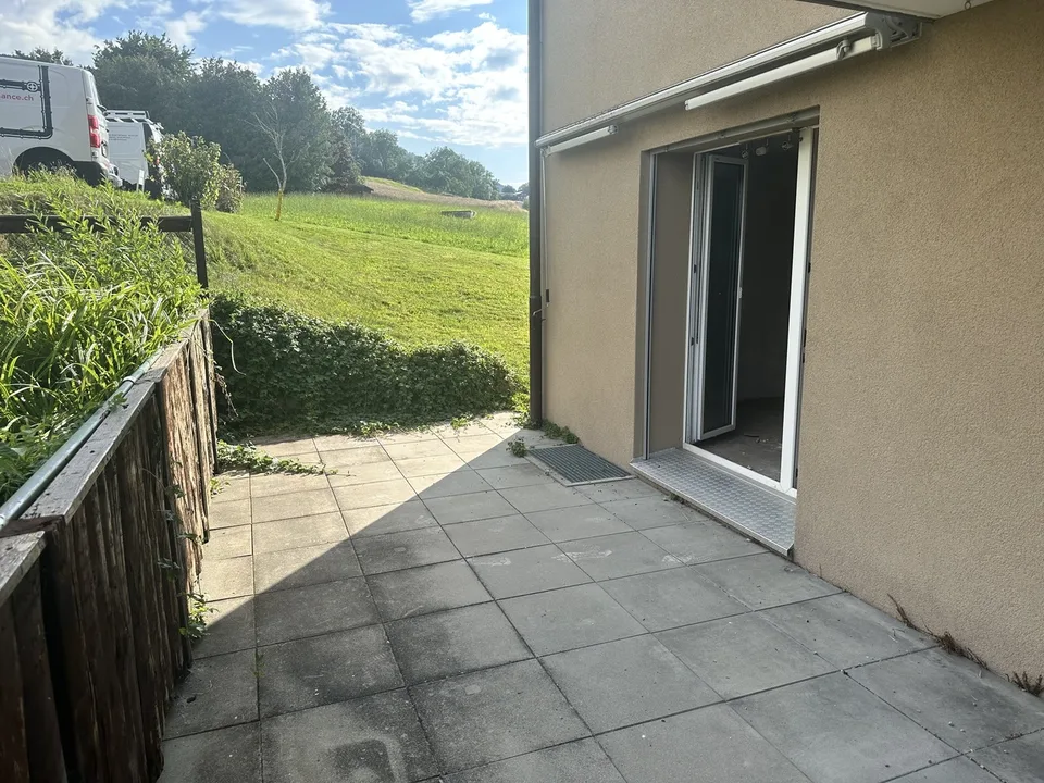 Einzigartig! Vuisternens-en-Ogoz 3,5 Zimmer renoviert + 431 m2 Garten