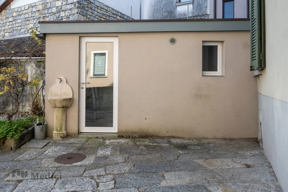 SOMAZZO - PRÄCHTIGES EINFAMILIENHAUS MIT ANGRENZENDEM EINZELAPARTMENT – Foto 24 von 25