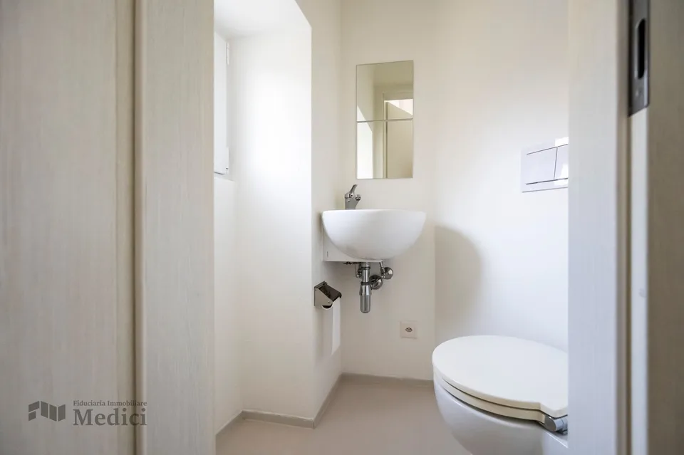 SOMAZZO - PRÄCHTIGES EINFAMILIENHAUS MIT ANGRENZENDEM EINZELAPARTMENT – Foto 18 von 25