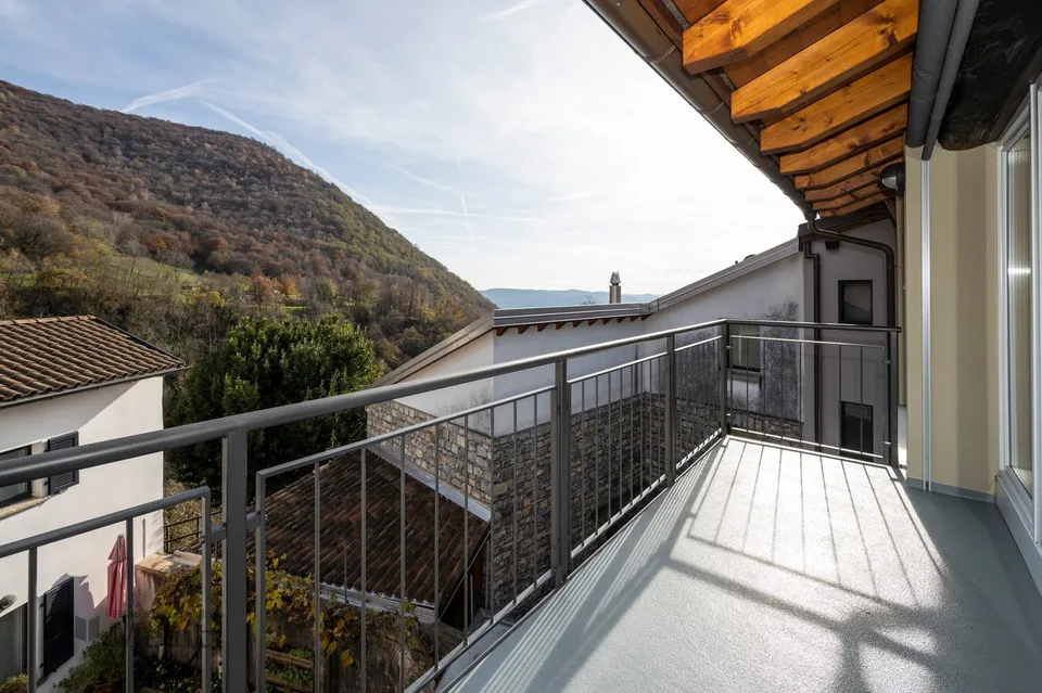 SOMAZZO - PRÄCHTIGES EINFAMILIENHAUS MIT ANGRENZENDEM EINZELAPARTMENT – Foto 8 von 25