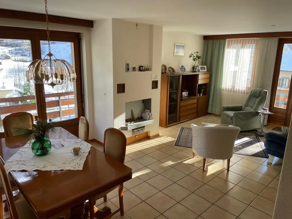 Mesocco, zona San Rocco, in posizione centrale e soleggiata vendesi curata casa unifamiliare