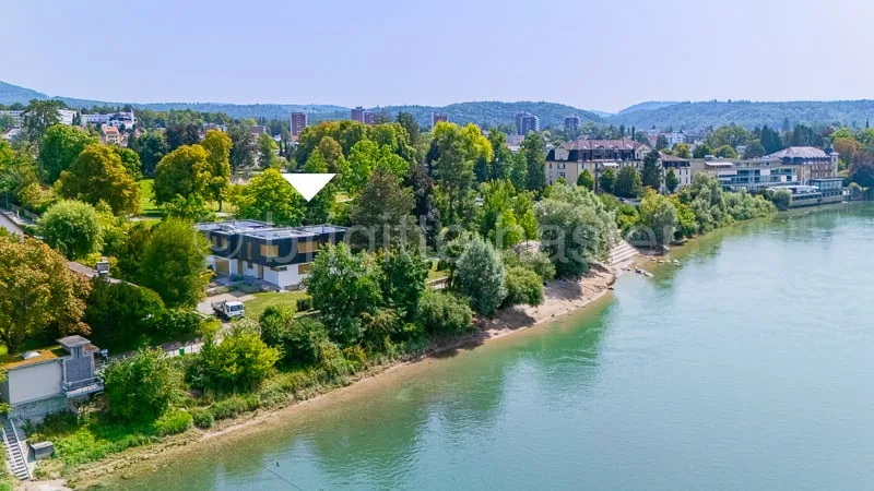 Exklusives Wohnambiente direkt am Rhein - Liegenschaft mit modernem, hochwertigem Innenausbau
