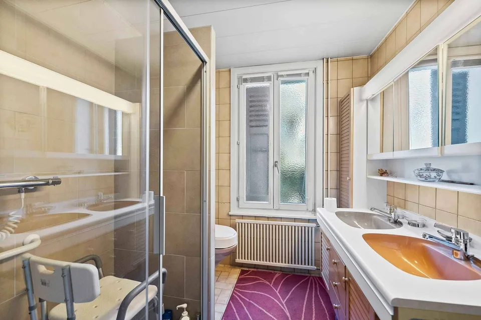 Wohnung mit 3.5 Zimmern & unabhängigem Dachbodenbereich – Foto 9 von 10