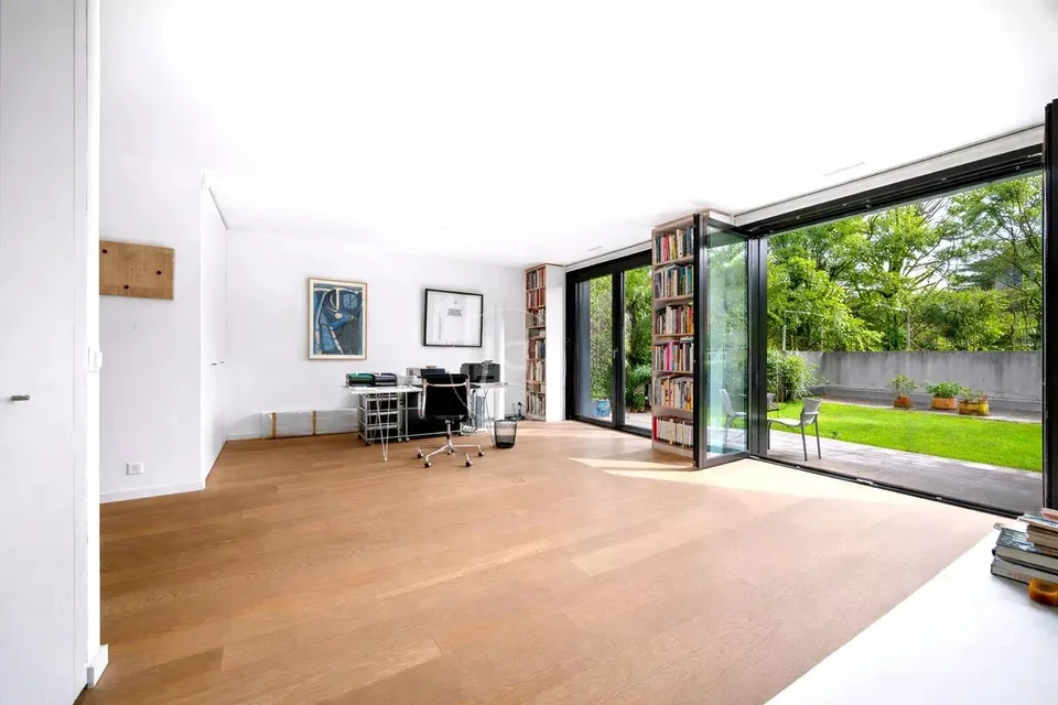 Superbe duplex de 328 m2 avec jardins et vue lac au coeur de Corsier – photo 11 sur 14