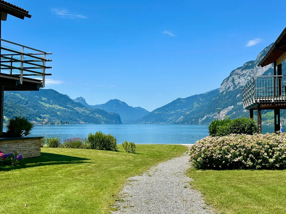 4.5-Zimmer Wohnung direkt am See mit Panoramablick - als Ferien- oder