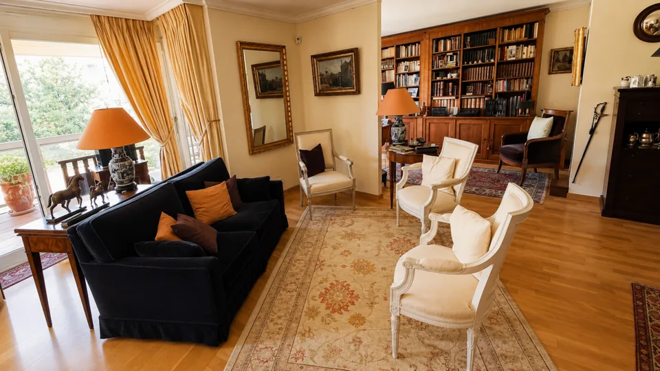 Magnifico attico di 3,5 locali con terrazza, tetto privato e vista parziale sul lago - Alle porte di Ginevra