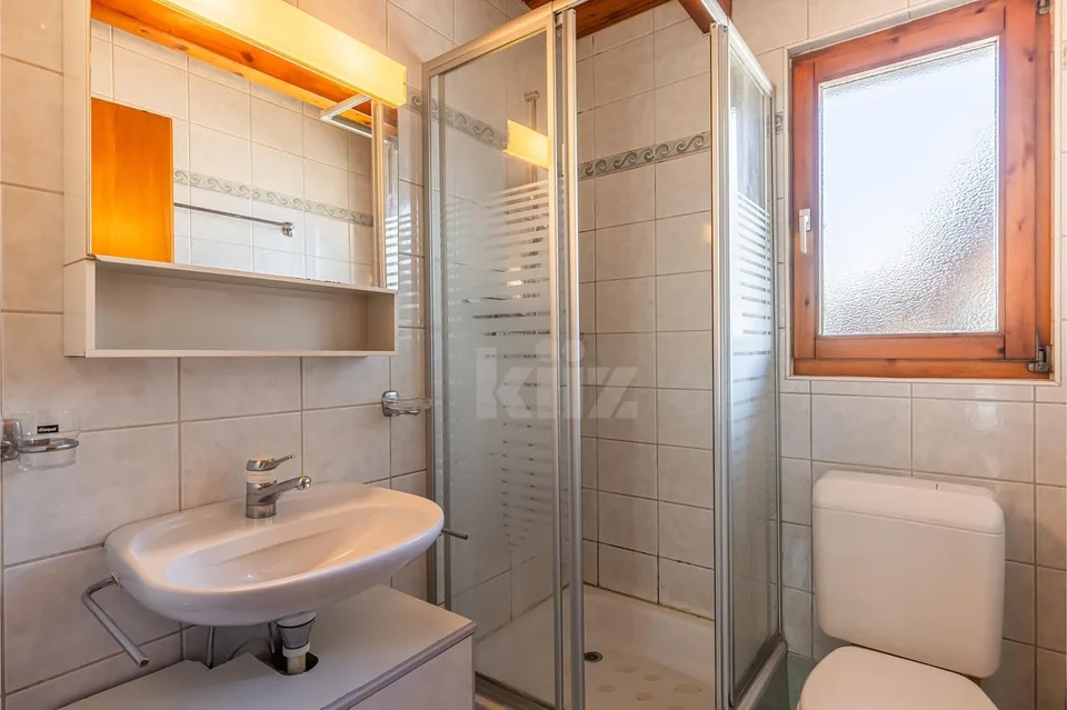 Charmantes Chalet mit Terrasse, Garten und freier Sicht – Foto 9 von 13