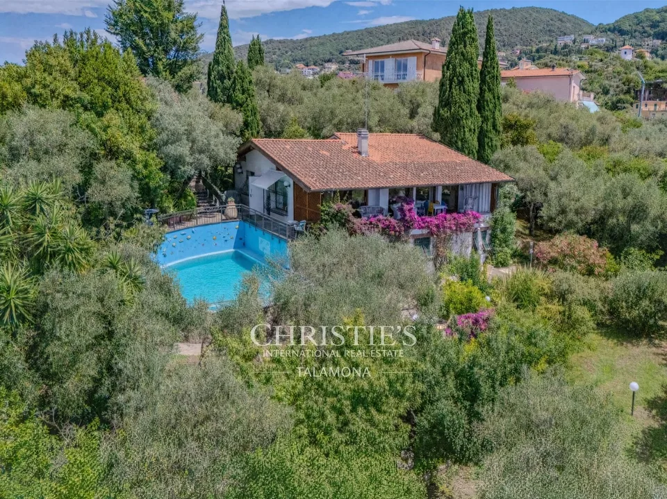 Exklusive freistehende Villa mit Pool und atemberaubendem Meerblick in Lerici, Golf der Poeten