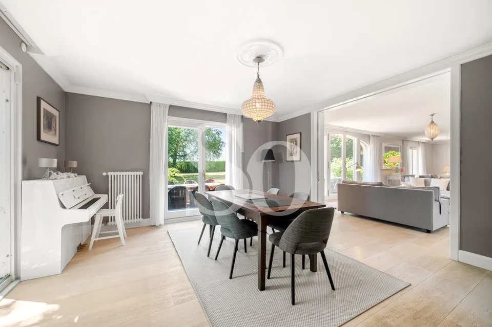 Exclusivity: Elegant Turnkey Villa in Founex