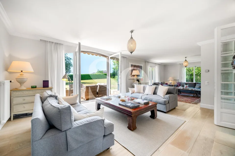 Exclusivité: Élégante Villa Clé en Main à Founex