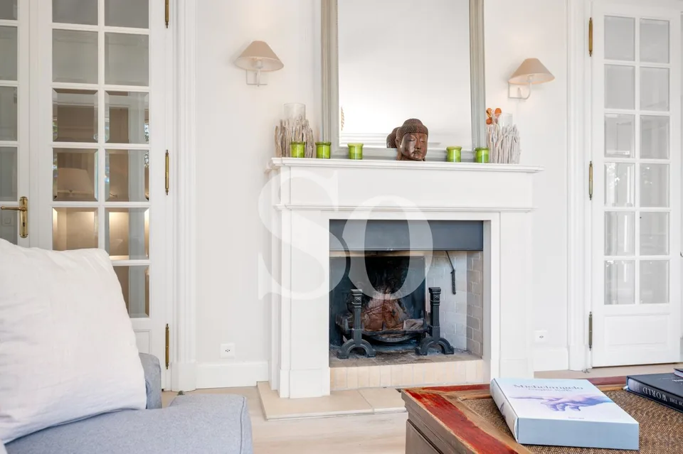 Exclusivity: Elegant Turnkey Villa in Founex