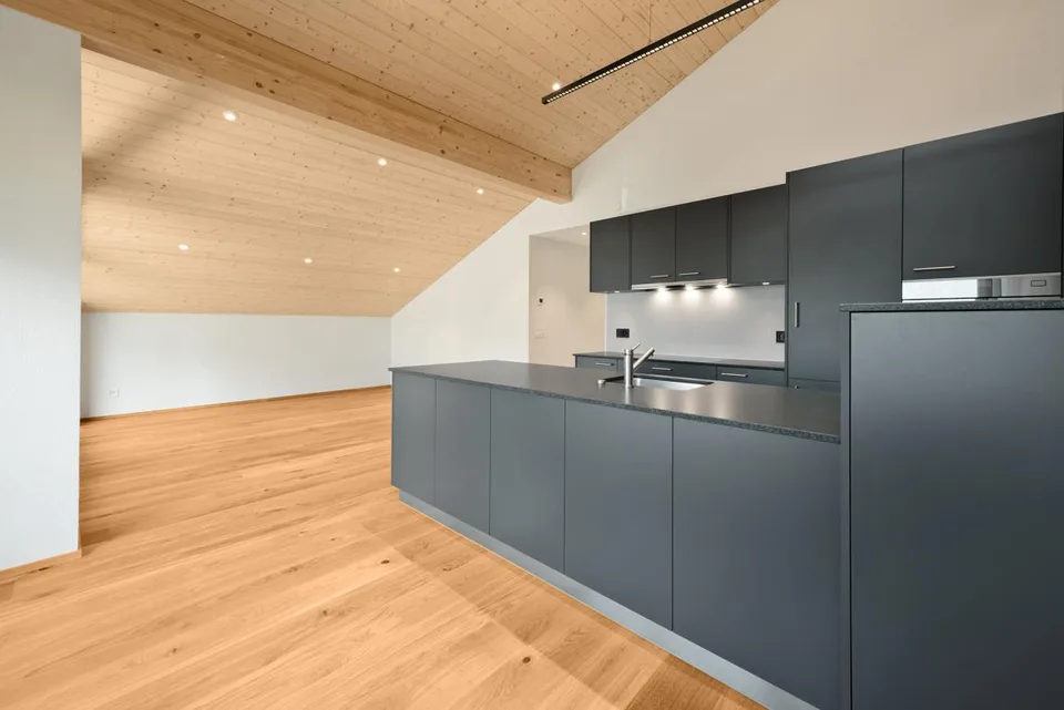 3.5-Zimmer-Dachwohnung mit Bergpanorama – Foto 17 von 29