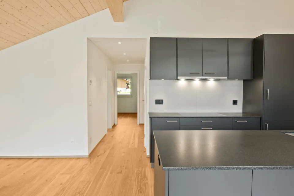 3.5-Zimmer-Dachwohnung mit Bergpanorama – Foto 18 von 29
