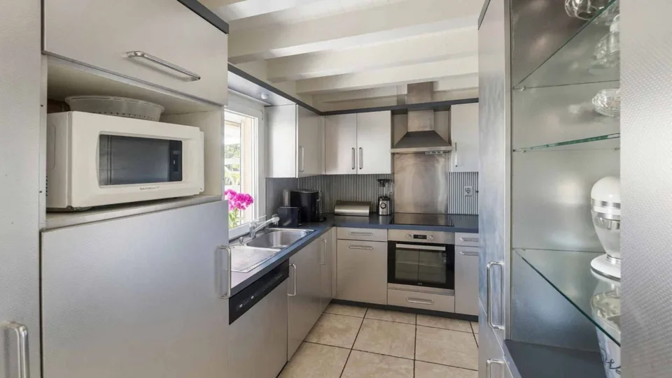 Charmanter Bungalow "pieds dans l'eau" mit 3,5 Zimmern in Allaman