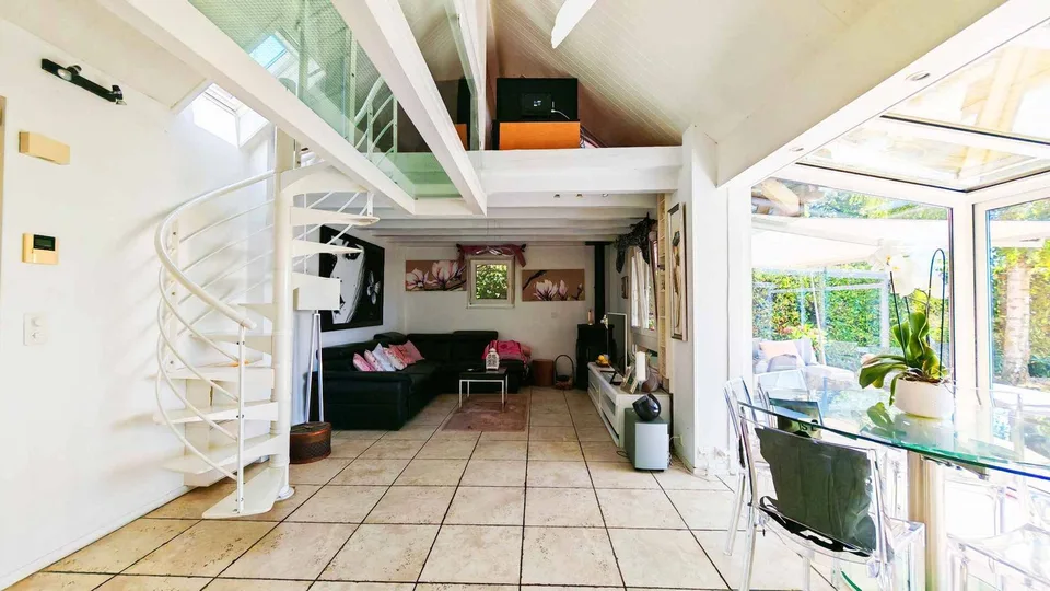 Charmanter Bungalow "pieds dans l'eau" mit 3,5 Zimmern in Allaman