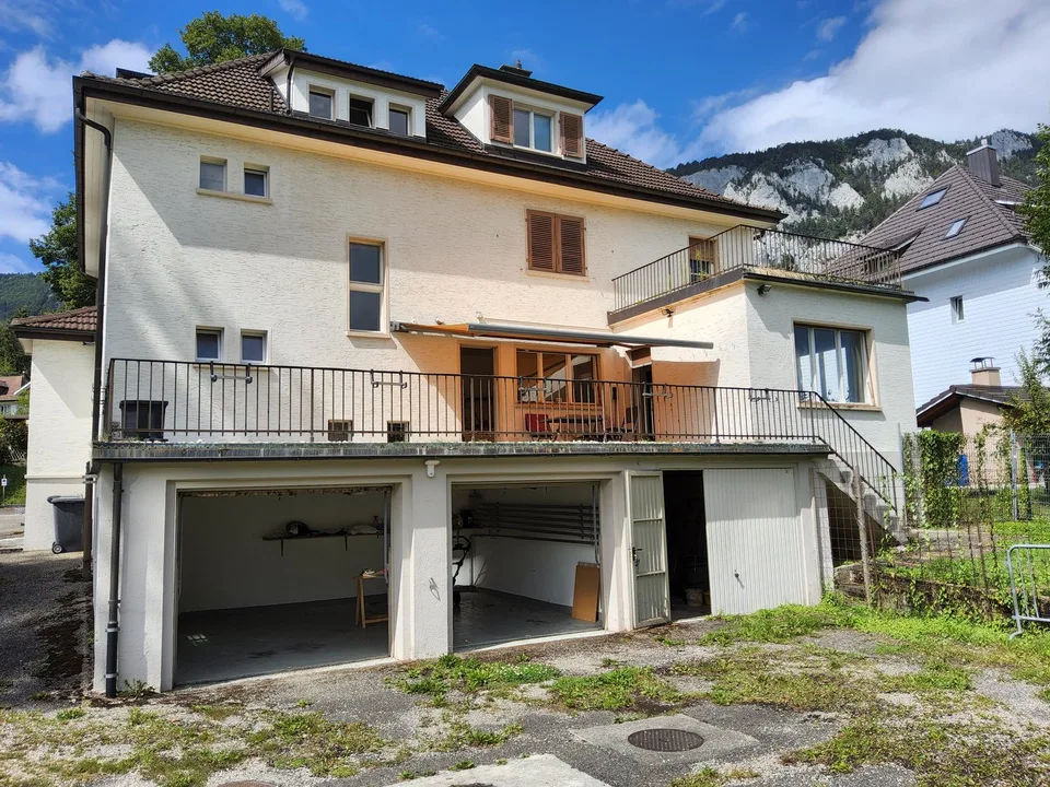 Maison 8,5 pièces avec restaurant et réserve de terrain constructible