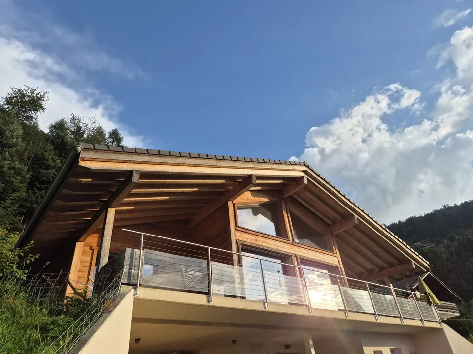 Villa contemporaine 5.5 pces : Volume, Lumière et Vue