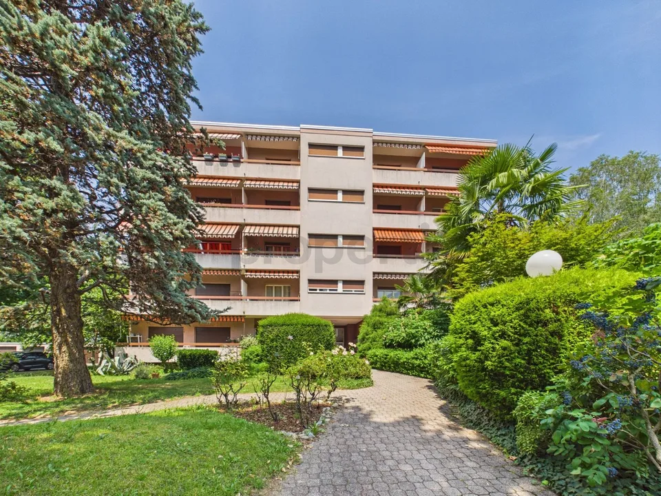 Appartamento con splendida vista in zona Semine- residenza primaria e secondaria