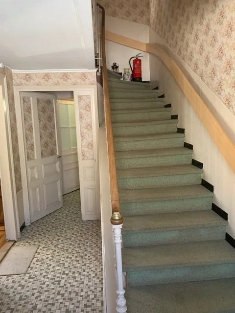 2123 St-Sulpice Vendita di una vecchia casa di villaggio da ristrutturare con grande terreno – foto 11 di 14