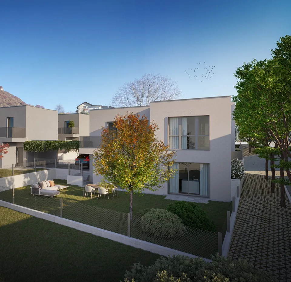 NUOVA VILLA IN COSTRUZIONE IMMERSA NEL VERDE