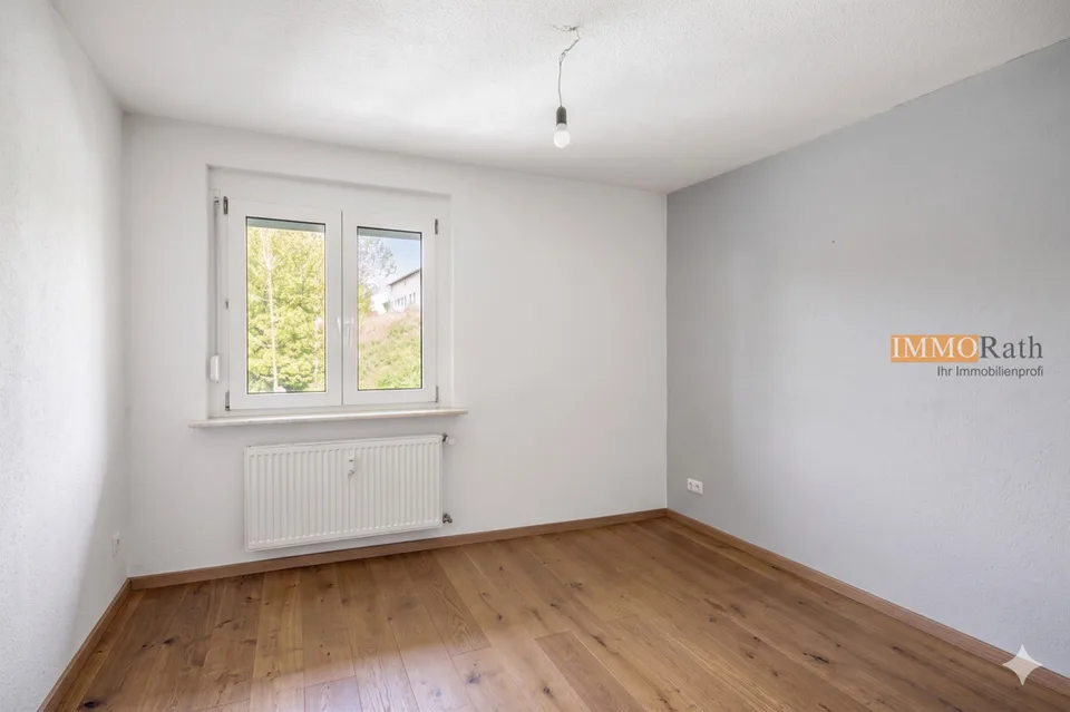 IMMORath.de - Maison multifamiliale rénovée avec trois unités de logement énergétiquement efficaces – photo 6 sur 13
