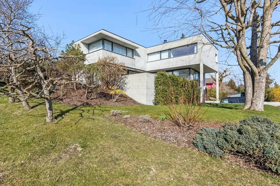 Villa à vendre à Reconvilier - lumière et qualité de vie dans le Jura
