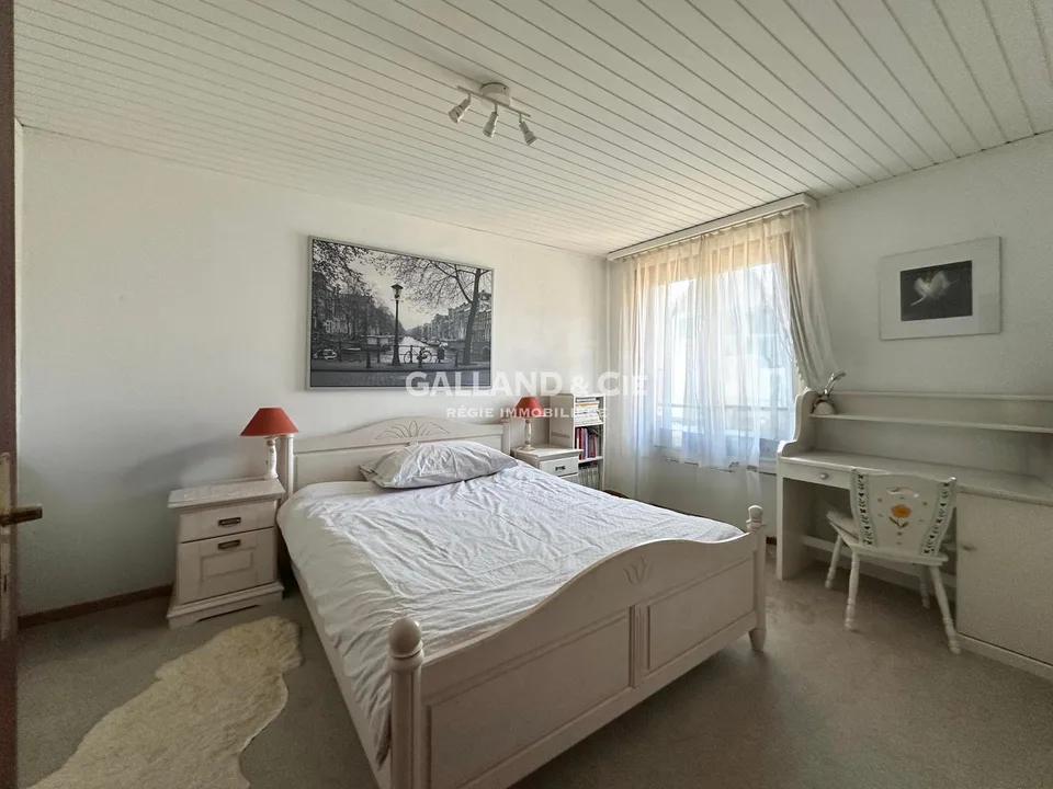Villa mit 7.5 Zimmern - Platz ist Trumpf – Foto 8 von 9