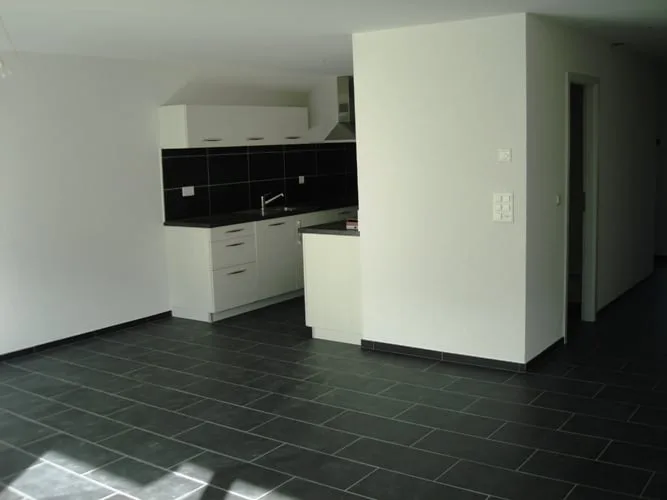 2114 Fleurier/NE Wohnung 143 m2 PPE Dachgeschoss-Duplex 5,5 Zimmer