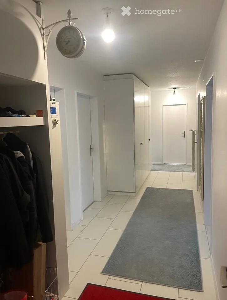 Appartamento di 5 locali con posto auto in garage sotterraneo