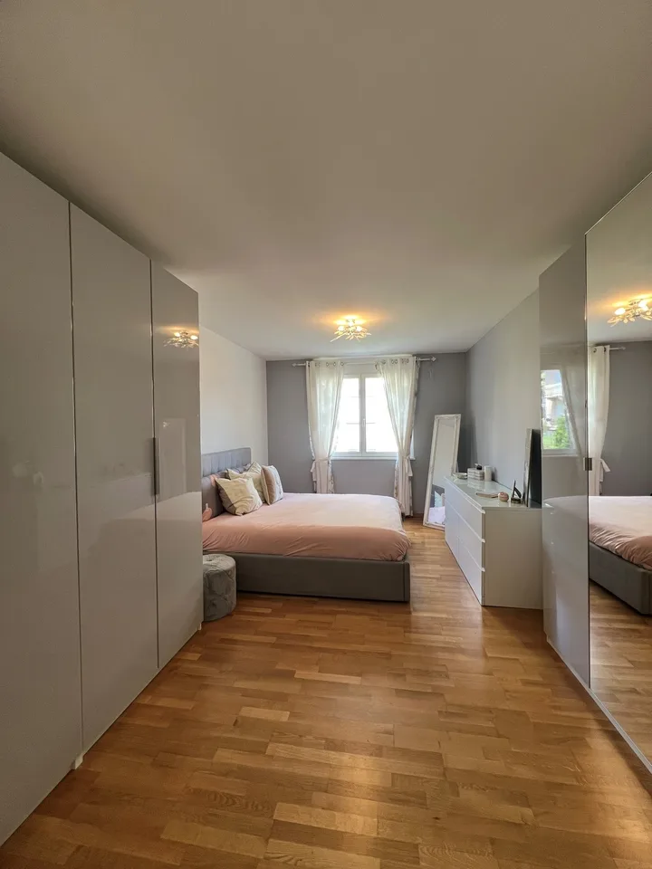 Appartamento vacanze 3,5 locali con balcone e giardino – foto 6 di 7
