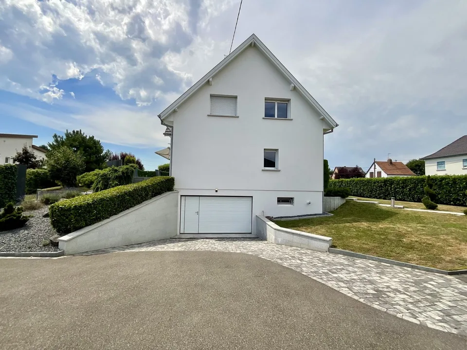 Magnifique maison contemporaine avec piscine à Kembs