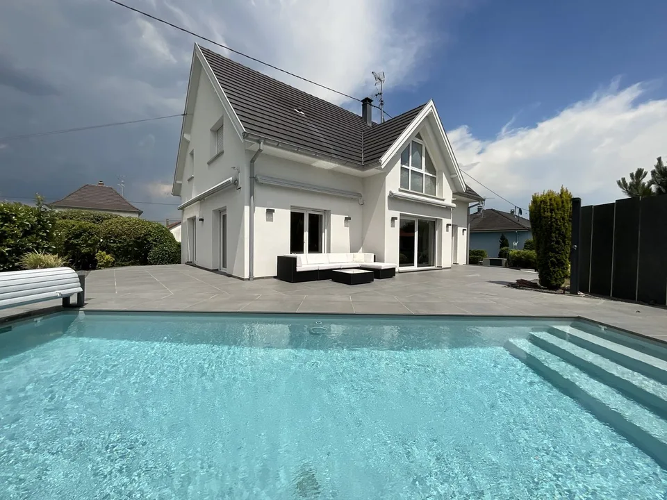 Magnifique maison contemporaine avec piscine à Kembs