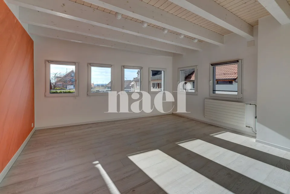 Haus im Dorf mit unabhängigem Büro – Foto 10 von 13