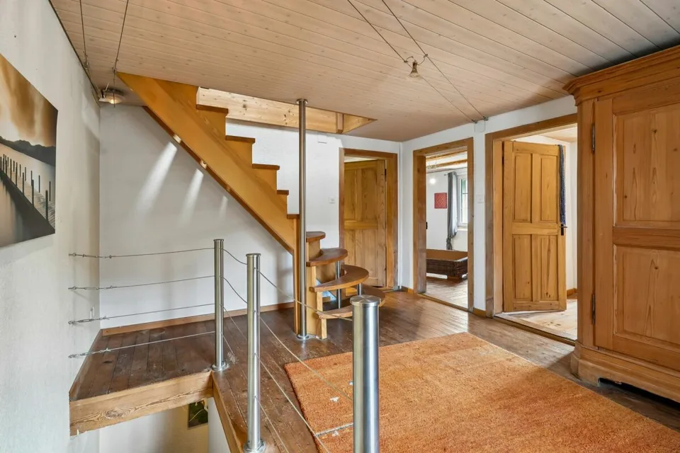 TROVARE UNA CASA CON CAVALLI, NATURA E VISTA PANORAMICA