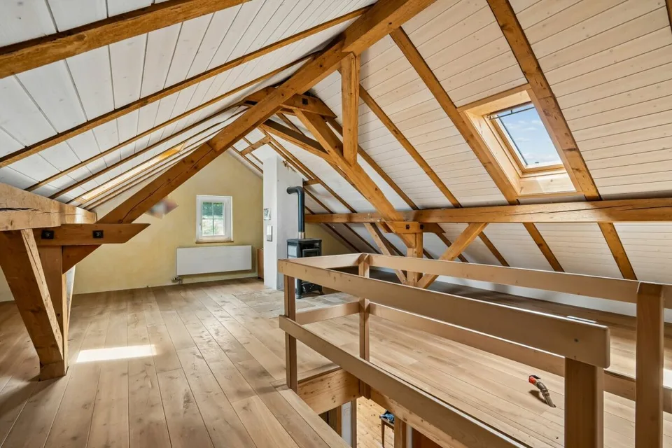 TROVARE UNA CASA CON CAVALLI, NATURA E VISTA PANORAMICA