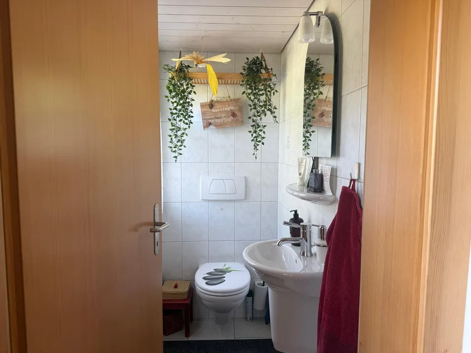 Casa unifamiliare affascinante con giardino in una posizione tranquilla ad Aeschi