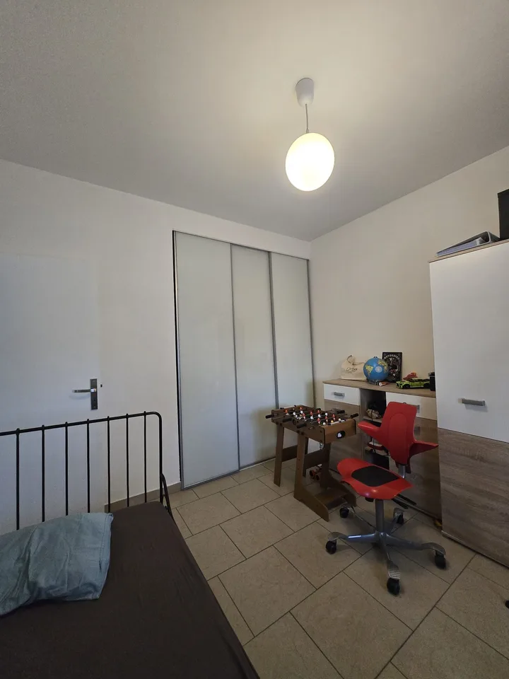3-Bedroom Apartment – 72 m² – Ideal Location – photo 7 of 9